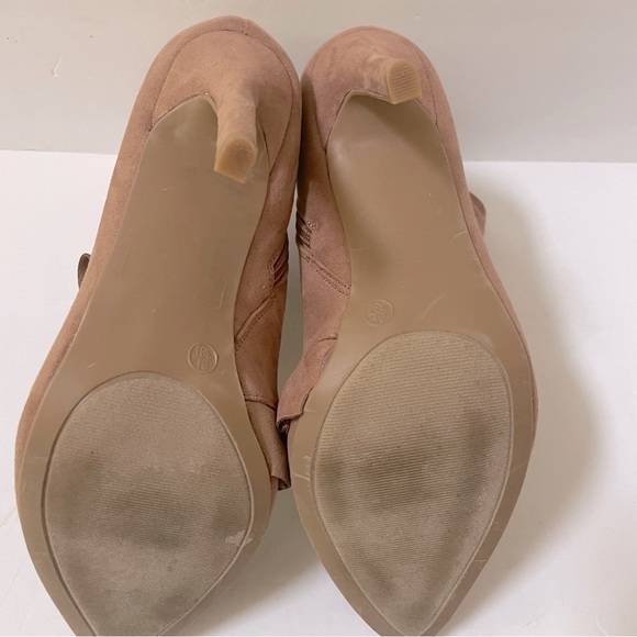 Journee Cress Tan Booties Size 8.5 - Picture 13 of 13